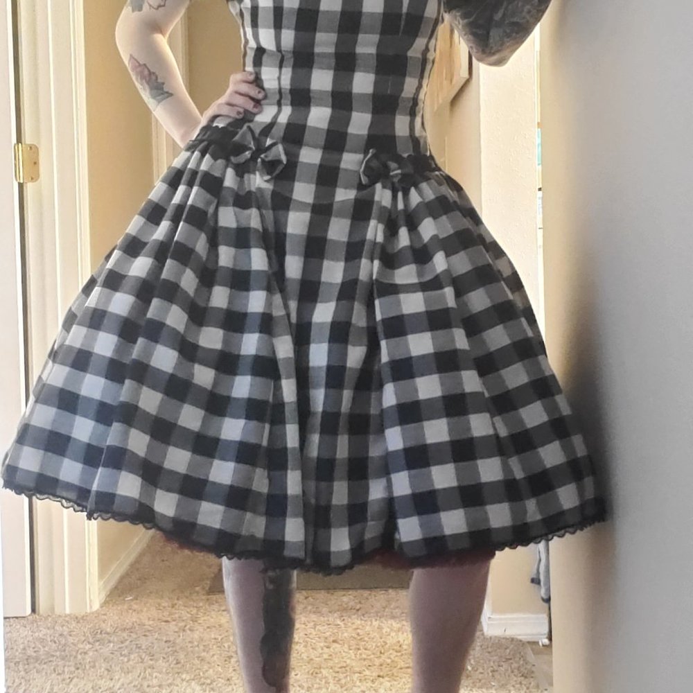 Vintage Gingham gown - Picture 5 of 12